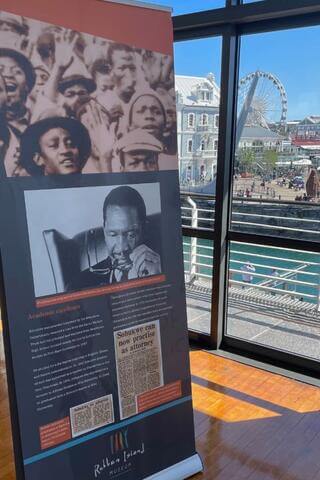 RobertSobukwe-RobbenIslandMuseum-DaQuanLawrence